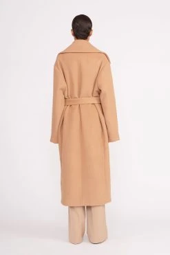 CARVER COAT | CAMEL -fashion 034 230605 Staud Fall Ecom 01170 web