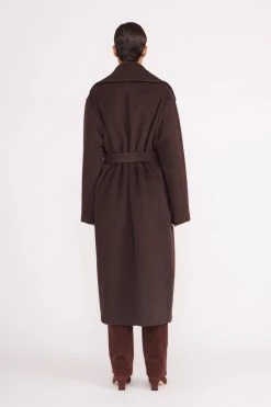 CARVER COAT | DARK CHOCOLATE -fashion 035 230605 Staud Fall Ecom 01224 web