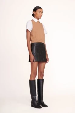 ARYA TOP | TAN WHITE -fashion Arya Top Tan White 004 edit web