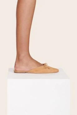 GINA MULE | CASHEW SUEDE -fashion GINA MULE CASHEW SUEDE 1 web