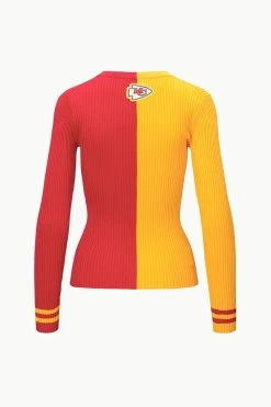 THE STAUD NFL CARGO SWEATER | KANSAS CITY CHIEFS -fashion STAUD CARGOSWEATERXNFL SWEATER KANSASCITYCHIEFS FANATICS 23 ECOM 2