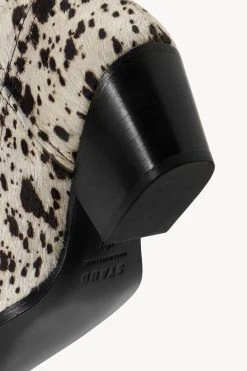 JUNE BOOT | BLACK WHITE HAIRCALF -fashion STAUD JUNE BOOT BWHCCALFHAIR SEASON 22 ECOM 4