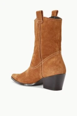 JUNE BOOT | TAN SUEDE -fashion STAUD JUNE BOOT TANSUEDE SEASON 22 ECOM 3
