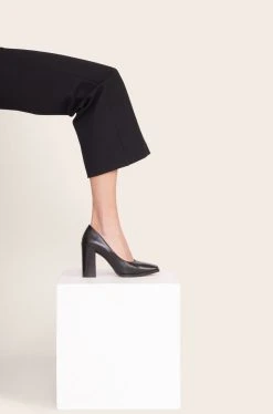 PAZ PUMP | BLACK -fashion Shoes2 00227 web