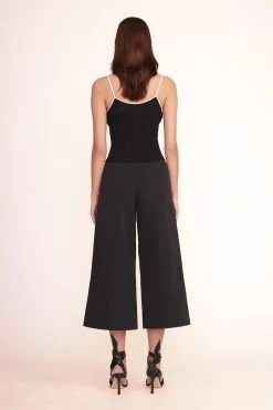 SOLEIL TOP | BLACK WHITE -fashion cropped oak pant black 3 f4659ce4 d88f 4c12 95f5 6b70f567d855