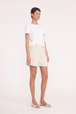 LUISA SHORT | OAT MILK -fashion luisa short oatmilk 00737 web