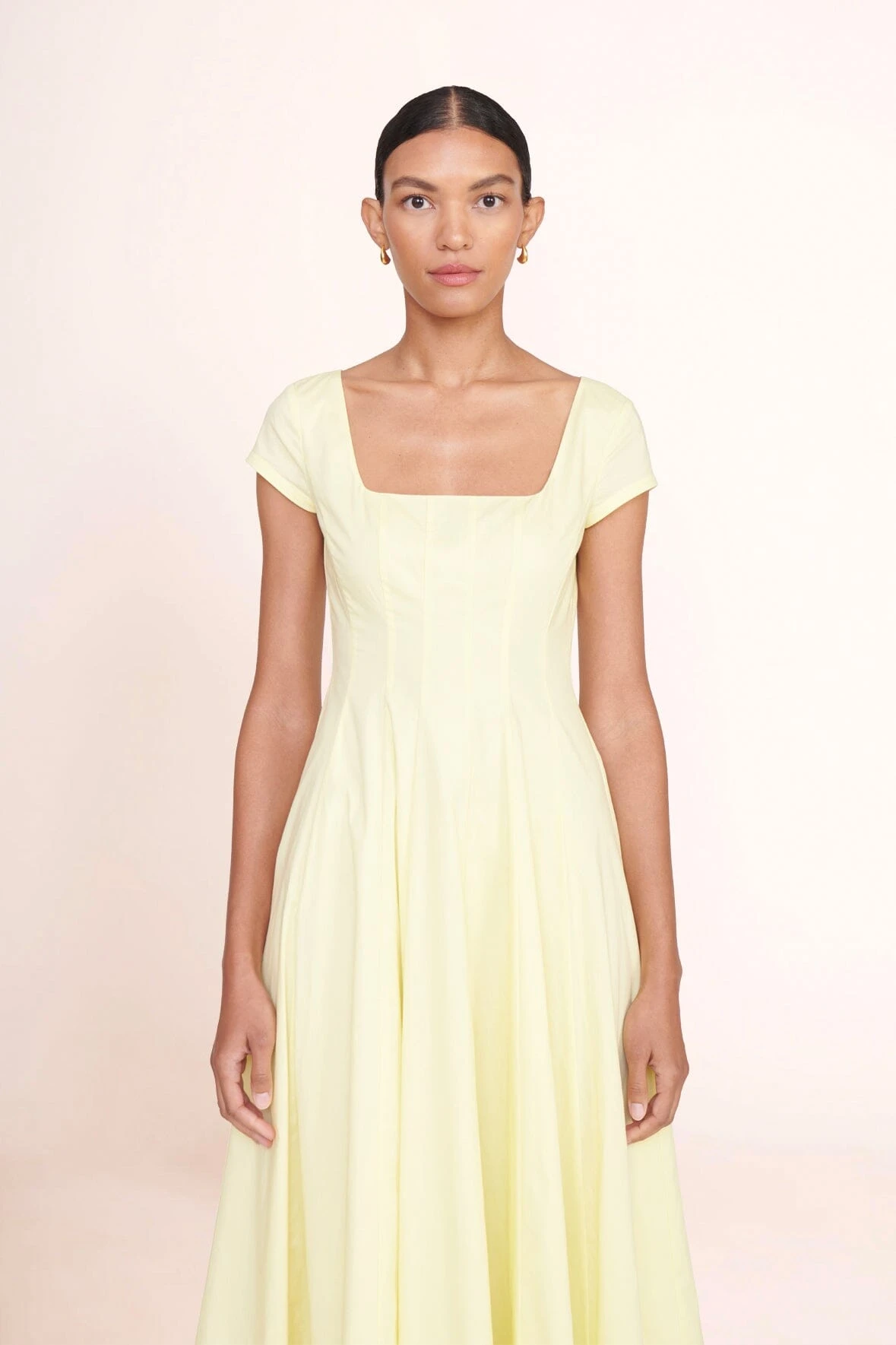 SHORT SLEEVE WELLS DRESS | SUNRAY 6 SHORT SLEEVE WELLS DRESS | SUNRAY - Image 4